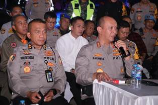 https://mail.gardatipikornews.com/kapolda-pimpin-upacara-penyambutan-105-personel-brimob-sumsel-usai-jalani-tugas-operasi-damai-cartenz-2022-polda-papua