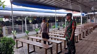 https://mail.gardatipikornews.com/sahli-sospol-kapolri-irjen-rudi-setiawan-memantau-malam-pergantian-tahun-baru-di-sejumlah-titik-keramaian-kota-palembang