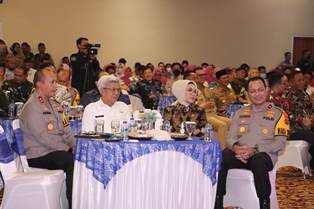 https://mail.gardatipikornews.com/bersama-polrestabes-dan-polres-berserta-jajaran-sepekan-terakhir-desember-2022-berhasil-mengungkap-18-kasus-tindak-pidana-narkoba