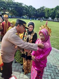 https://mail.gardatipikornews.com/47-personil-polres-banggai-naik-pangkat