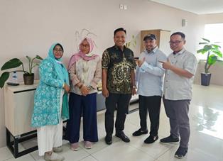 https://mail.gardatipikornews.com/babinsa-desa-pangkalan-peltu-dasik-hadiri-pesta-demokrasi-tingkat-rw