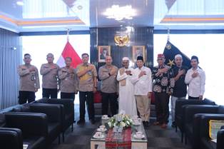 https://mail.gardatipikornews.com/koramil-0621-22-parung-jalin-silaturahmi-dengan-warga-melalui-komunikasi-sosial-di-desa-cihowe
