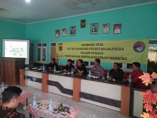 https://mail.gardatipikornews.com/polsek-kragilan-polres-serang-evakuasi-pohon-tumbang