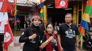 https://mail.gardatipikornews.com/panit-lalu-lintas-polsek-sukaraja-polres-sukabumi-kota-aiptu-nadi-sugandi-melakukan-sosialisasi-tentang-etle-dan-dikmas-lantas-pendidikan-masyarakat-lalu-lintas
