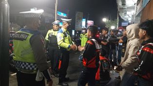 https://mail.gardatipikornews.com/kesatuan-adat-tradisi-palabuhanratu-gelar-saresehan-seni-budaya-tradisi-karuhun