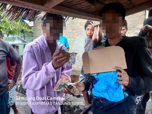 https://mail.gardatipikornews.com/disdag-lombok-timur-adakan-oprasi-pasar-beras-murah-antusias-masyarakat-bagai-gula-dikerumuni-semut