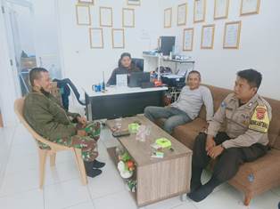https://mail.gardatipikornews.com/kapolsek-nagrak-iptu-teguh-putra-hidayat-tangkap-pelaku-penusukan-ketua-rt-didesa-cisarua-diduga-pelaku-depresi