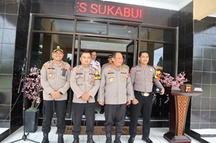 https://mail.gardatipikornews.com/sembilan-hektar-ladang-ganja-di-musnahkan-bnnk-dan-polres-gayo-lues-di-pengunungan-kp-agusen-blang-kejeren
