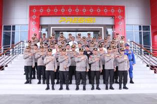https://mail.gardatipikornews.com/wakapolri-beserta-rombongan-didampingi-kapolda-sumsel-dan-pju-polda-sumsel-kapolrestabes-palembang-olahraga-bersepeda-diseputaran-kota-palembang