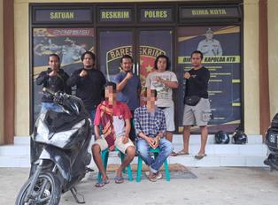 https://mail.gardatipikornews.com/curi-hp-usai-karaoke-pria-ini-diamankan-polsek-utan