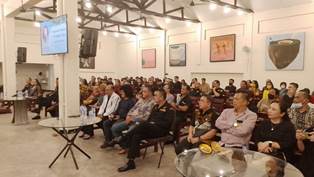 https://mail.gardatipikornews.com/bapama-eki-pitung-dengan-baca-bismilah-amanah-ini-saya-terima