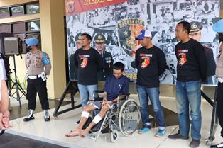 https://mail.gardatipikornews.com/kepolisian-daerah-polda-sumatera-selatan-kembali-menggelar-olahraga-bersama-apel-olahraga