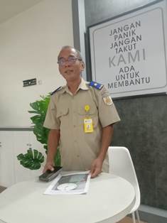 https://mail.gardatipikornews.com/pastikan-kendaraan-operasional-pusling-pkm-girijaya-steril-petugas-semprotkan-disinfektan-secara-rutin