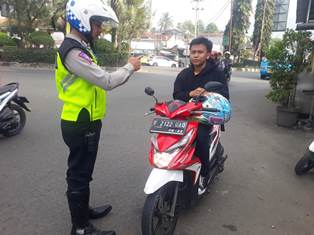 https://mail.gardatipikornews.com/sampaikan-arahan-pada-rapim-tni-polri-presiden-harus-samakan-visi