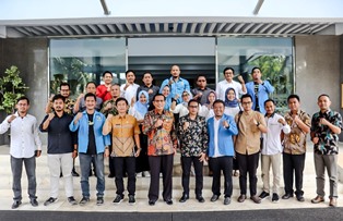 https://mail.gardatipikornews.com/kunjungan-anak-anak-tk-nurhidayah-ke-polsek-waled-polresta-cirebon-dan-berikan-keakraban-dan-hilangkan-rasa-takut