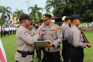 https://mail.gardatipikornews.com/soal-pembakaran-hotel-di-lombok-timur-polda-ntb-minta-semua-pihak-menahan-diri