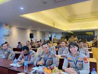 https://mail.gardatipikornews.com/dari-curhatan-masyarakat-di-call-center-110-polres-sukabumi-bekuk-pelaku-lahgun-narkoba-jenis-ganja