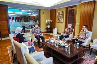 https://mail.gardatipikornews.com/kasat-reskrim-polres-tanggamus-proses-penyidikan-tersangka-ap-masuk-penilitian-tahap-1