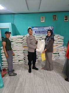 https://mail.gardatipikornews.com/bhabinkamtibmas-wilayah-hukum-polsek-csr-polres-bogor-giat-cooling-sistem-cek-pos-siskamling-warga-beri-pesan-dan-ajak-jaga-kamtibmas-agara-kondusif