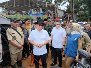 https://mail.gardatipikornews.com/proyek-pembangunan-pengaman-pantai-penjajab-diduga-kuat-bertendensi-rugikan-negara
