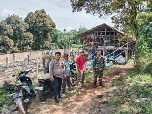 https://mail.gardatipikornews.com/pembangunan-jalan-produksi-di-sambut-gembira-warga-masyarakat