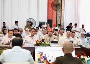 https://mail.gardatipikornews.com/plt-sekjen-kemendagri-imbau-sejumlah-pemda-kendalikan-harga-bawang-merah