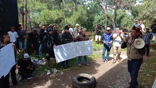 https://mail.gardatipikornews.com/dpd-lsm-simba-menggandeng-lauyer-kondang-di-bidang-hukum-pemantapan-pemahaman-hukum-tipikor