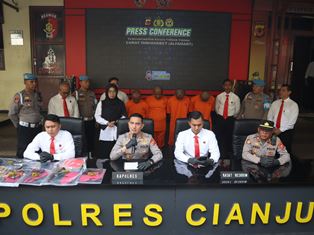 https://mail.gardatipikornews.com/apresiasi-masyarakat-atas-gerak-cepat-polres-toba-menangani-perkara-pidana-penyerobotan-tanah-di-balige-kabupaten-toba