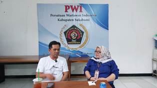 https://mail.gardatipikornews.com/lakukan-klarifikasi-kepsek-sdn-20-lubuk-alung-bantah-jual-buku-lks-yang-melibatkan-pihak-sekolah