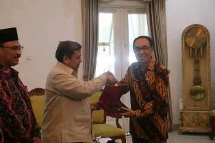 https://mail.gardatipikornews.com/evaluasi-kinerja-penyelenggara-pemilukada-kpu-kabupaten-sukabumi-kumpulkan-badan-adhock-pemilukada-2024