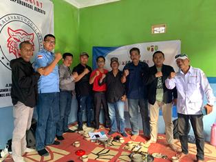 https://mail.gardatipikornews.com/penutupan-sementara-pengajian-bkmt-desa-cihowe-kecamatan-ciseeng-sekaligus-santunan-yatim-oleh-kades-wahyudin