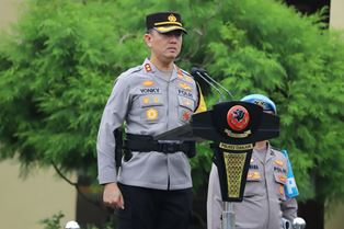 https://mail.gardatipikornews.com/resmi-dprd-sumut-tetapkan-bobby-nasution-surya-sebagai-gubernur-dan-wagub-terpilih