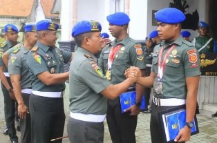 https://mail.gardatipikornews.com/terungkap-polisi-tangkap-3-pelaku-pencurian-kabel-listrik-di-lingsar