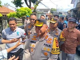 https://mail.gardatipikornews.com/polresta-mataram-gerebek-sarang-narkoba-di-dasan-agung-8-orang-diamankan