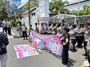 https://mail.gardatipikornews.com/kapolresta-mataram-pantau-penggerbekan-bandar-narkoba-di-wilayah-dasan-agung
