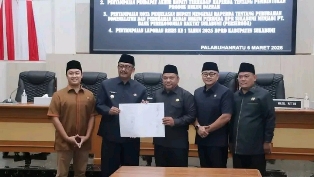 https://mail.gardatipikornews.com/kejaksaan-agung-memeriksa-5-orang-saksi-terkait-perkara-pt-asuransi-jiwasraya