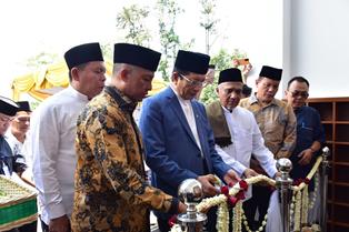 https://mail.gardatipikornews.com/polres-cianjur-bagikan-takjil-untuk-masyarakat-dalam-ramadhan-berkah-bersama-polres-cianjur
