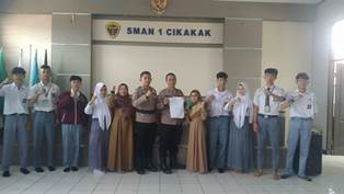 https://mail.gardatipikornews.com/ajudan-bupati-kbb-jeje-ismail-diduga-halangi-wartawan-saat-liputan-bencana-di-nyalindung-langgar-uu-pers