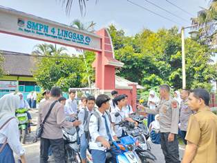 https://mail.gardatipikornews.com/polsek-mataram-gelar-salat-gaib-dan-doa-bersama-untuk-personel-polri-yang-gugur-di-lampung