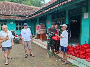 https://mail.gardatipikornews.com/puluhan-warga-desa-neglasari-kecamatan-purabaya-kabupaten-sukabumi-jalani-ramadan-dan-dipastikan-harus-merayakan-idul-fitri-huntara