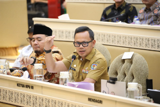 https://mail.gardatipikornews.com/mata-sosial-kupas-aktualisasi-visimisi-asep-japar-sukabumi-mubarokah-dalam-program-pelayanan-kesehatan-gratis