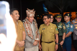 https://mail.gardatipikornews.com/warga-cimande-babakan-gelar-gotong-royong-untuk-pembangunan-pondok-pesantren