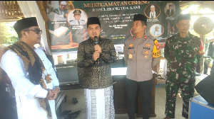 https://mail.gardatipikornews.com/berbagai-elemen-masyarakat-dan-tokoh-nasional-demo-tolak-pik2-di-tugu-cangkir-kronjo