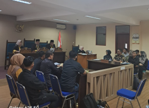 https://mail.gardatipikornews.com/kompak-babinsa-kepohbaru-bojonegoro-bersama-warga-desa-woro-bersihbersih-lingkungan-balai-desa