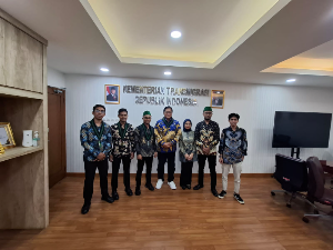 https://mail.gardatipikornews.com/cifest-digelar-di-kantor-kecamatan-ciseeng-dalam-rangka-memeriahkan-hut-kota-bogor-ke-543-dihadiri-ketua-tp-pkk-kec-ciseeng-hesty-adhi-nugraha