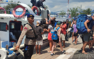 https://mail.gardatipikornews.com/ketua-lpmp-sultra-tanggapi-pernyataan-dinkes-konsel-sarwan-menyebut-bentuk-kepanikan