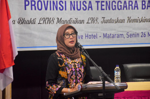 https://mail.gardatipikornews.com/sepasang-pengantin-naik-kereta-jawa-kini-curi-perhatian