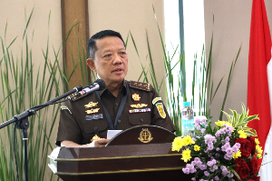 https://mail.gardatipikornews.com/galian-tanah-ilegal-ditutup-resmi-namun-kembali-beroperasi-bukti-nyata-pembangkangan-terhadap-hukum