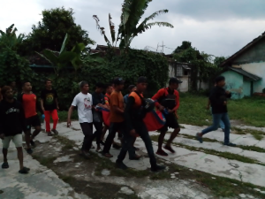 https://mail.gardatipikornews.com/sinergitas-tnipolri-wujudkan-keamanan-wilayah-bhabinkamtibmas-dan-babinsa-sambangi-warga-desa-cijeruk