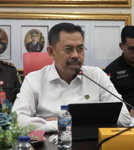 https://mail.gardatipikornews.com/warga-kota-tanjung-balai-tebarkan-spanduk-menolak-adanya-aktivitas-pmi-pekerja-migran-indonesia-ilegal-di-wilayah-mereka
